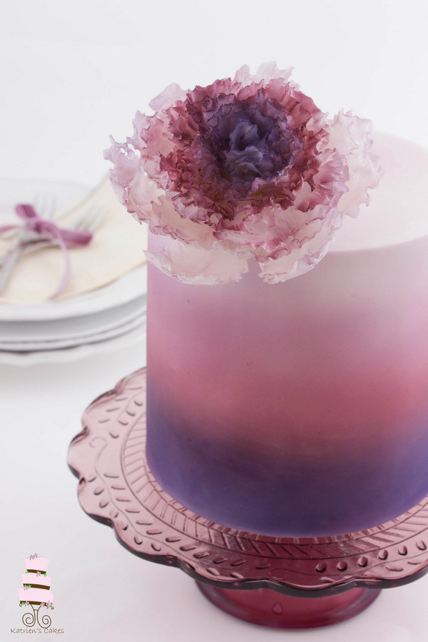 Airbrush Techniques for Cake Decorating: Ombre Cake Design
