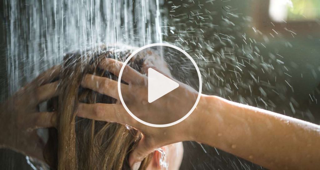 Thinning Hair? Pour This On Your Head and Watch What Happens 